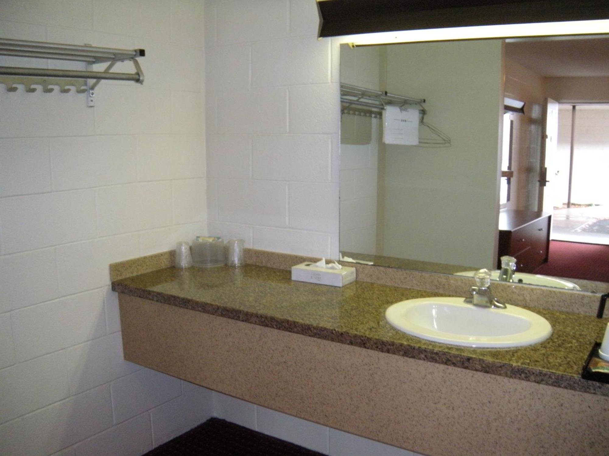Motel West Idaho Falls Exterior photo